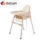 CY005  Chaises à manger   