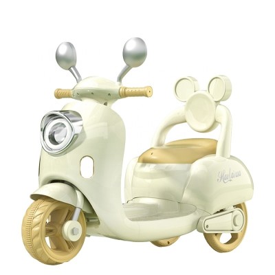 Fábrica por atacado bom preço de fornecimento passeio em triciclo carro de brinquedo