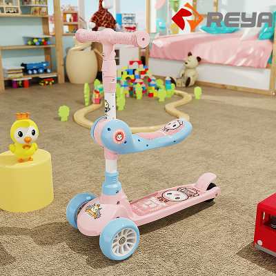 الطفل مع مجموعة عالية الجودة الطفل مع مجموعة عالية الجودة